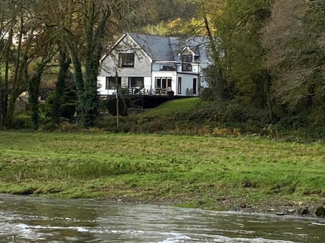 Riverside Stay Gunnislake Bagian luar foto